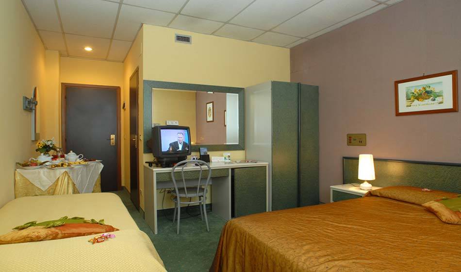 Thp Bologna Hotel Carteria di Sesto Rastignano ภายนอก รูปภาพ