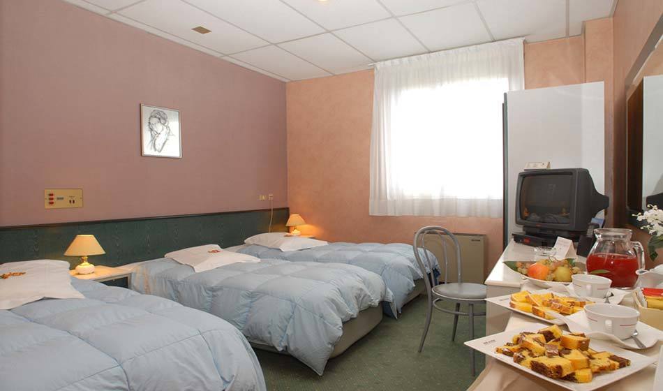 Thp Bologna Hotel Carteria di Sesto Rastignano ภายนอก รูปภาพ