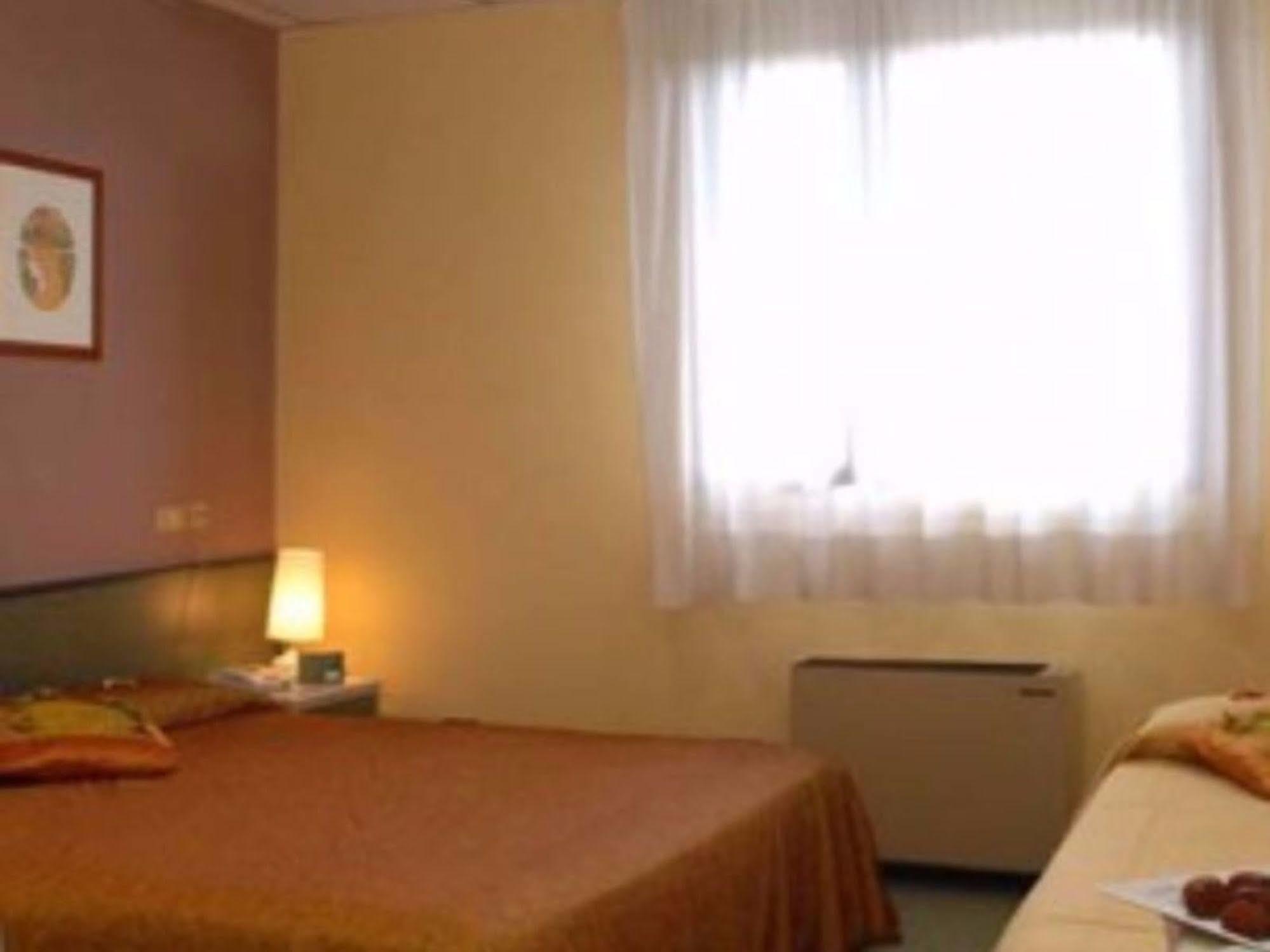 Thp Bologna Hotel Carteria di Sesto Rastignano ภายนอก รูปภาพ