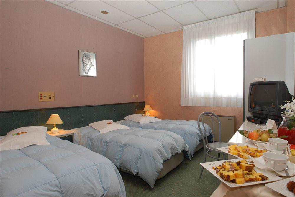 Thp Bologna Hotel Carteria di Sesto Rastignano ห้อง รูปภาพ